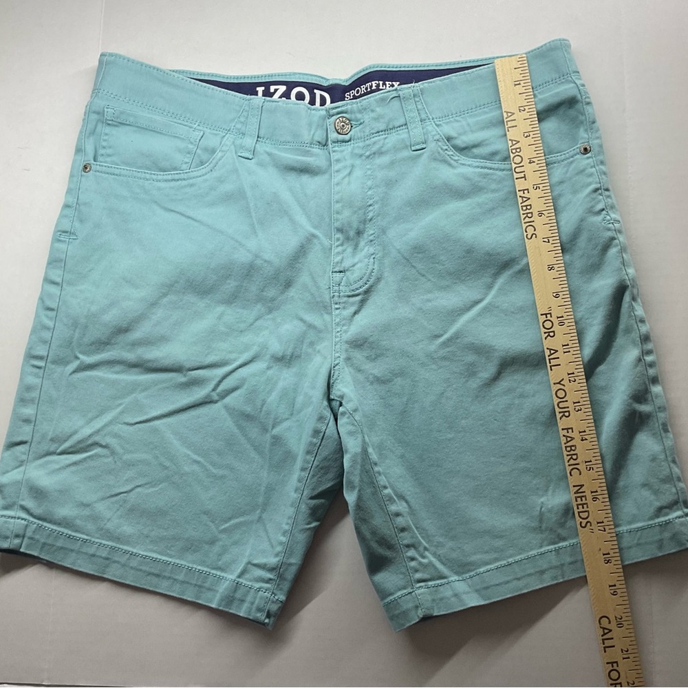 IZOD Men's Teal Shorts size 36 sport flex